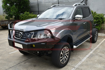 Nissan Navara NP300 Ambush Customer Painted Triple Hoop Bar, Pre-Runner infill (no lift), Slimline Silver Fairlead