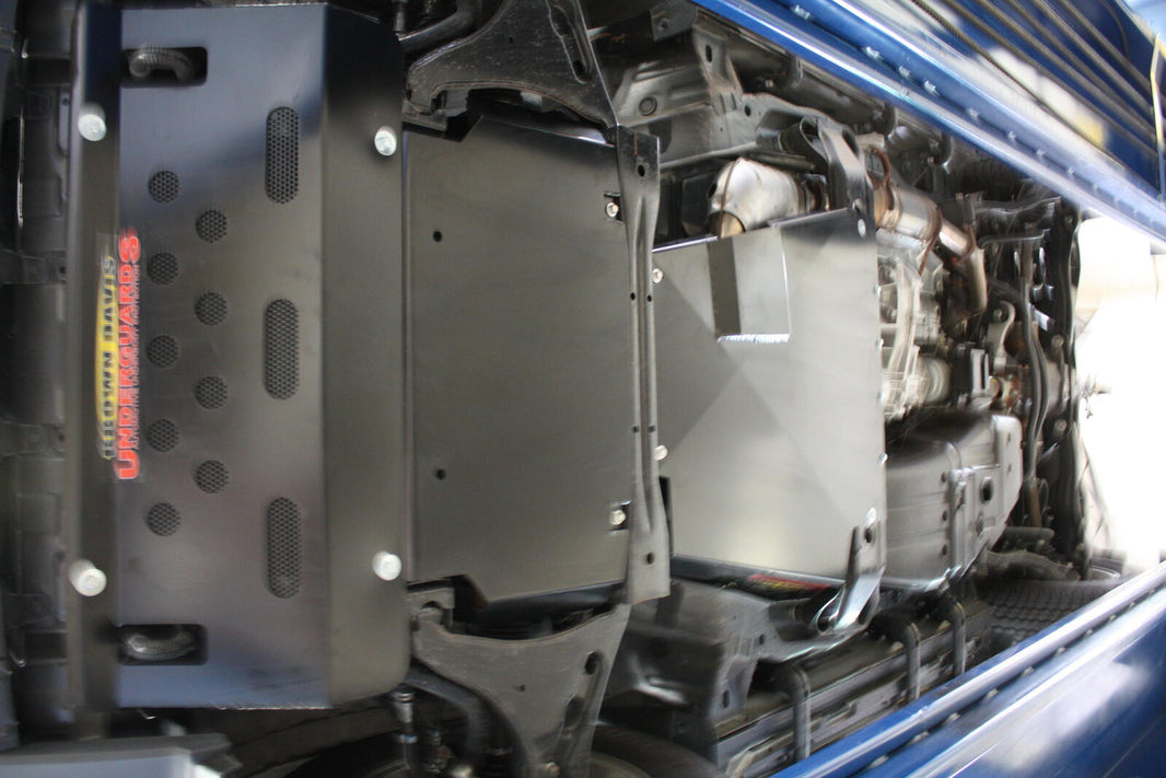 BROWN DAVIS MITSUBISHI PAJERO 1999-ON LWB AND SWB SUMP GUARD